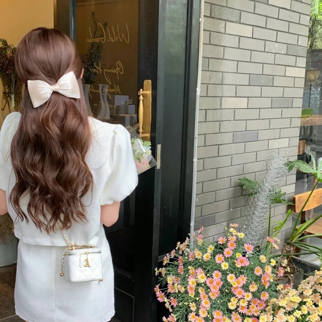 震耳欲聋